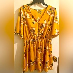 Size XL MINE Mustard Floral Dress